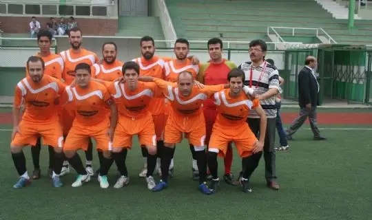 Yıldızspor 1977, İl Özel İdarespor ile karşılaşıyor