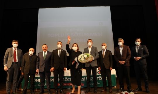 BÜYÜKŞEHİR, GAZİULAŞ PERSONELLERİYLE YENİ TOPLU İŞ SÖZLEŞMESİNİ İMZALADI   