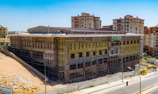 GEYLANİ MAHALLESİ&rsquo;NE YAPILAN DEV TESİSTE SONA DOĞRU