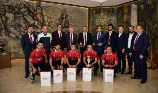 Vali Yerlikaya Avrupa Şampiyonlarını ağırladı