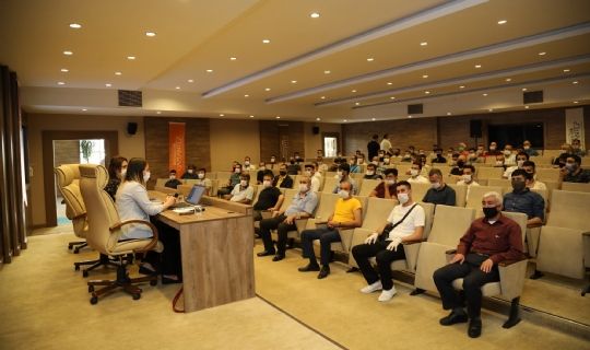 BÜYÜKŞEHİR, YENİ NORMALLEŞME SÜRECİ EĞİTİMLERİNE BAŞLADI  -BERBER VE KUAFÖRLERİN “FISTIK GİBİ” EĞİTİMİ BAŞLADI