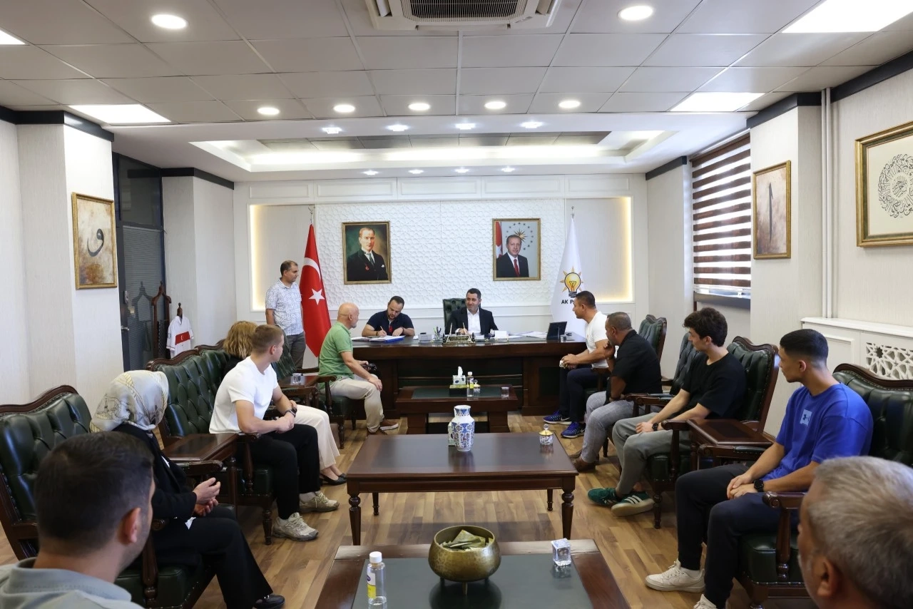 AK Parti Gaziantep İl Başkanlığı’nda “Açık Kapı Hasbihal” Programı Gerçekleşti
