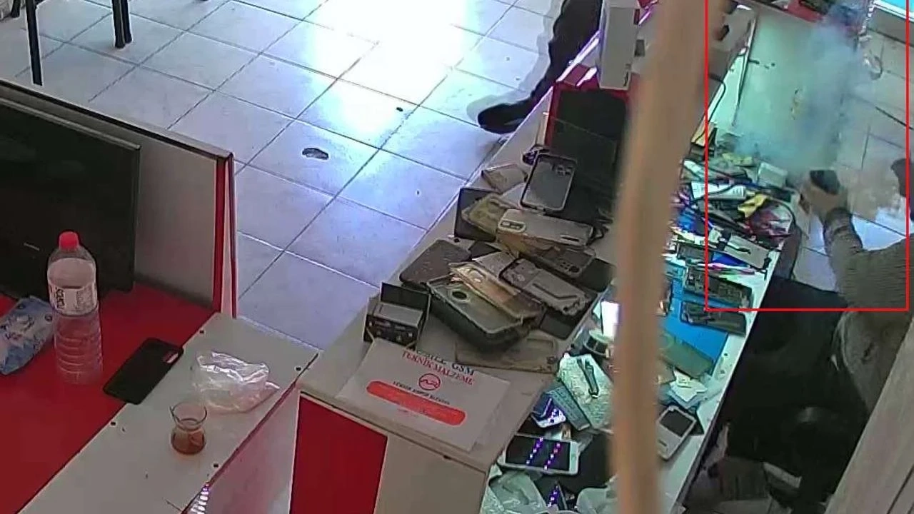 Bataryası Şişmiş Telefonları Kullanmayın