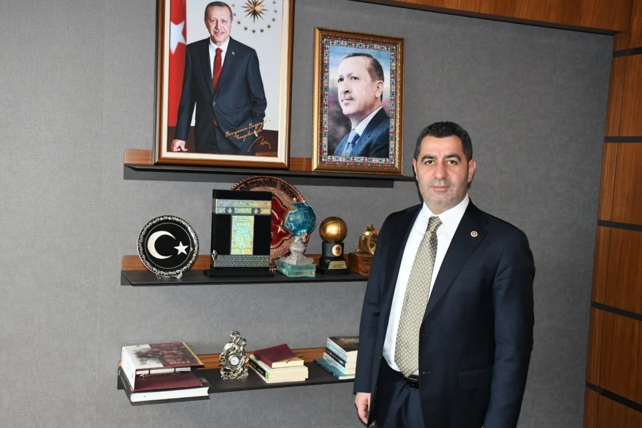 B&uuml;nyamin Bozgeyik: Basın Mensuplarının Emekleri Her T&uuml;rl&uuml; Takdiri Hak Ediyor