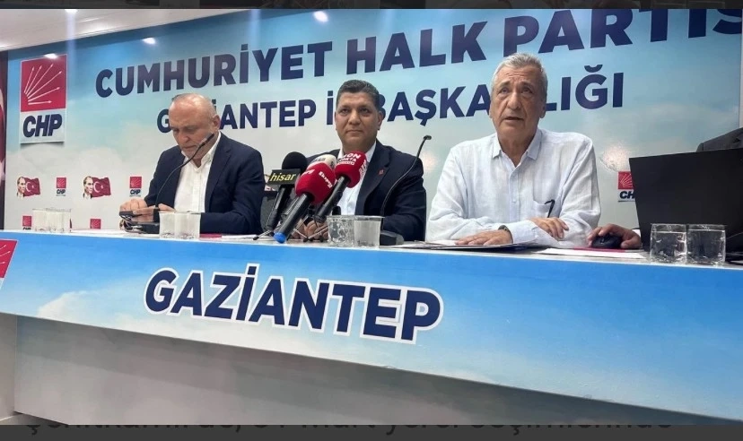 CHP’li Umut Yılmaz’ın AK Parti’ye Geçeceği İddiası Siyaseti Karıştırdı