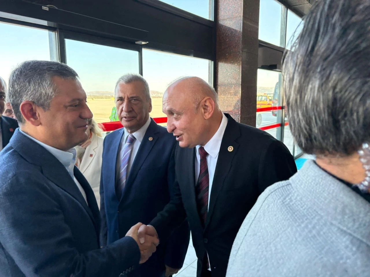 CHP lideri Özel ve ABB Başkanı Yavaş Gaziantep’te karşılandı