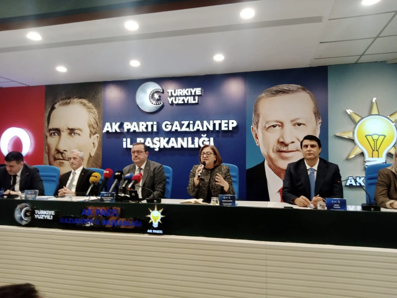 CHP&rsquo;nin kar polemiğine AK Parti noktayı koydu, &ldquo;Centilmenlik ve hizmet siyaseti Gaziantep&rsquo;te devam ediyor&rdquo;