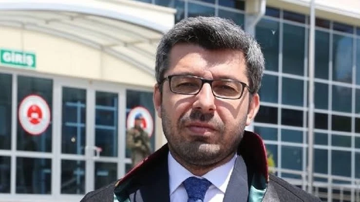 Cumhurbaşkanı’nın Ardından Oğlu da İnal’la Yollarını Ayırdı