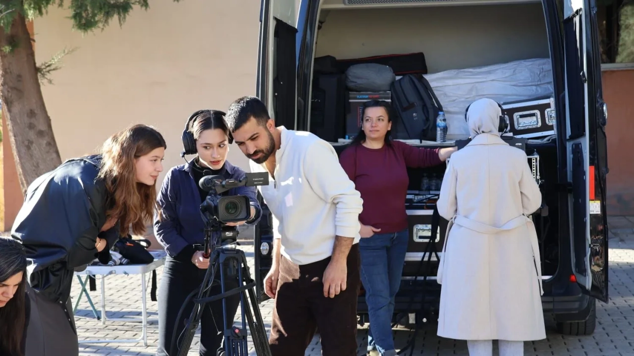 Gazeteciler Cemiyeti Mobil Basın Evi, Gaziantep &Uuml;niversitesi'ni ziyaret etti