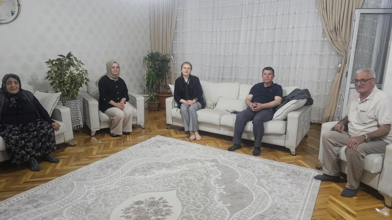 Gaziantep Emniyet Müdürü Celal Özcan'dan Şehit Ailesine Anlamli Ziyaret