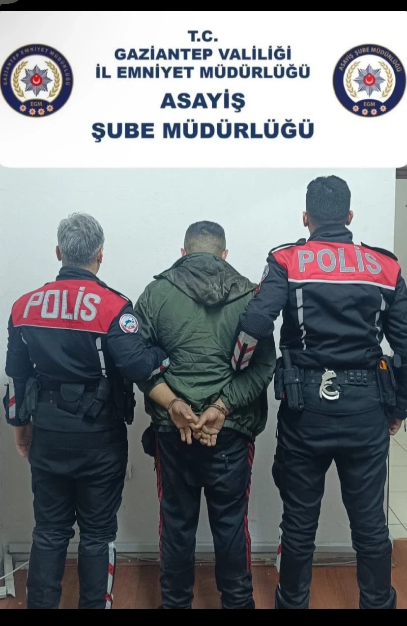 Gaziantep’te 11 Yıl 8 Ay Cezası Bulunan Hırsız, Emniyet Ekiplerinin Operasyonuyla Yakalandı