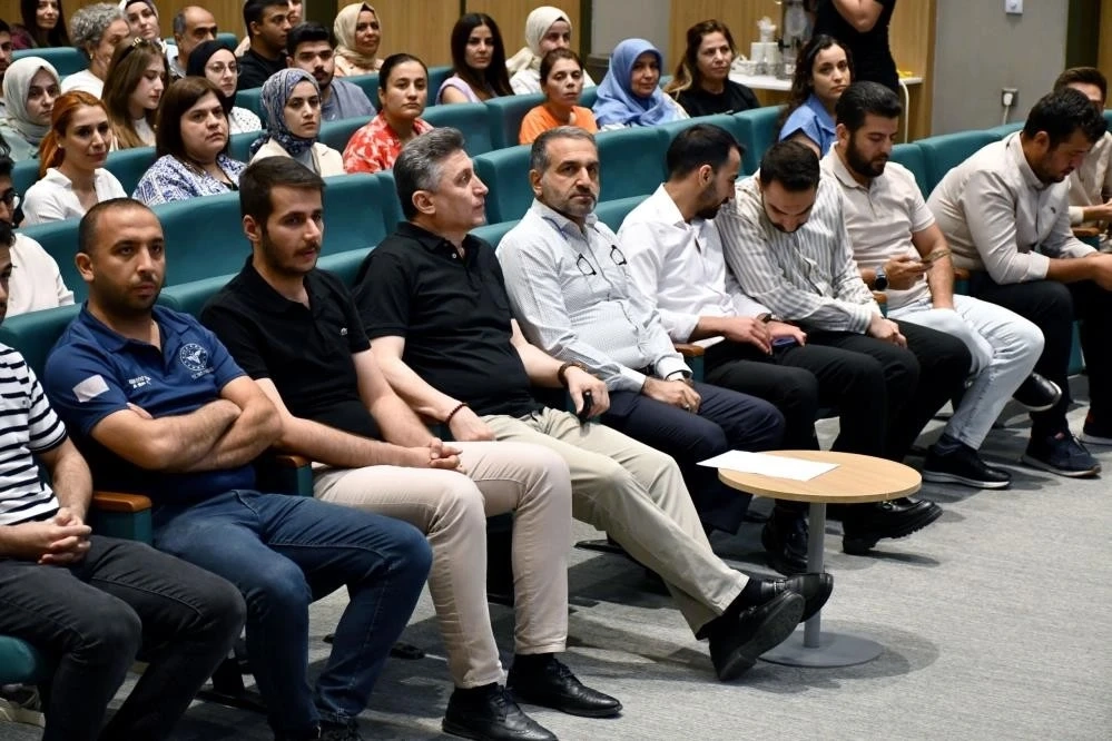 Gaziantep'te binlerce kişiye Heimlich manevrası eğitimi verildi