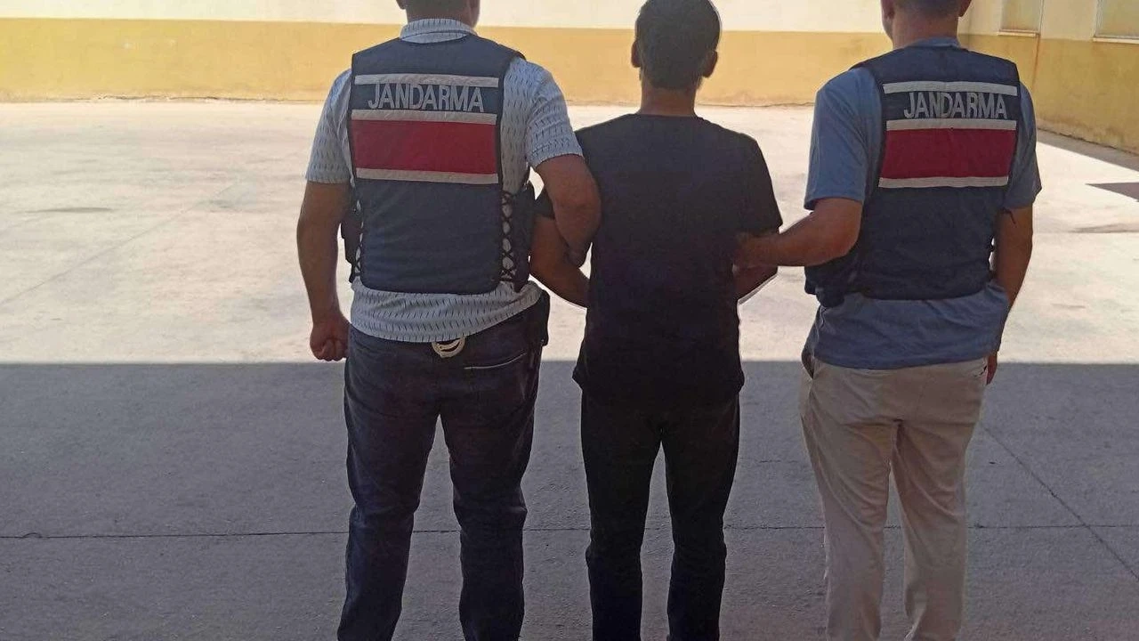 Gaziantep’te dolandırıcılık suçundan aranan şahıs JASAT’tan kaçamadı