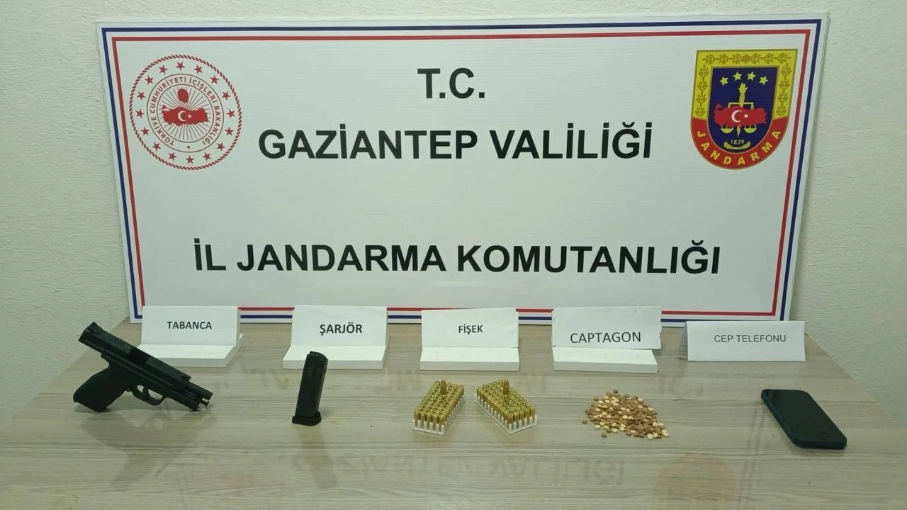 Gaziantep’te Jandarma uyuşturucu satıcılarına göz açtırmıyor