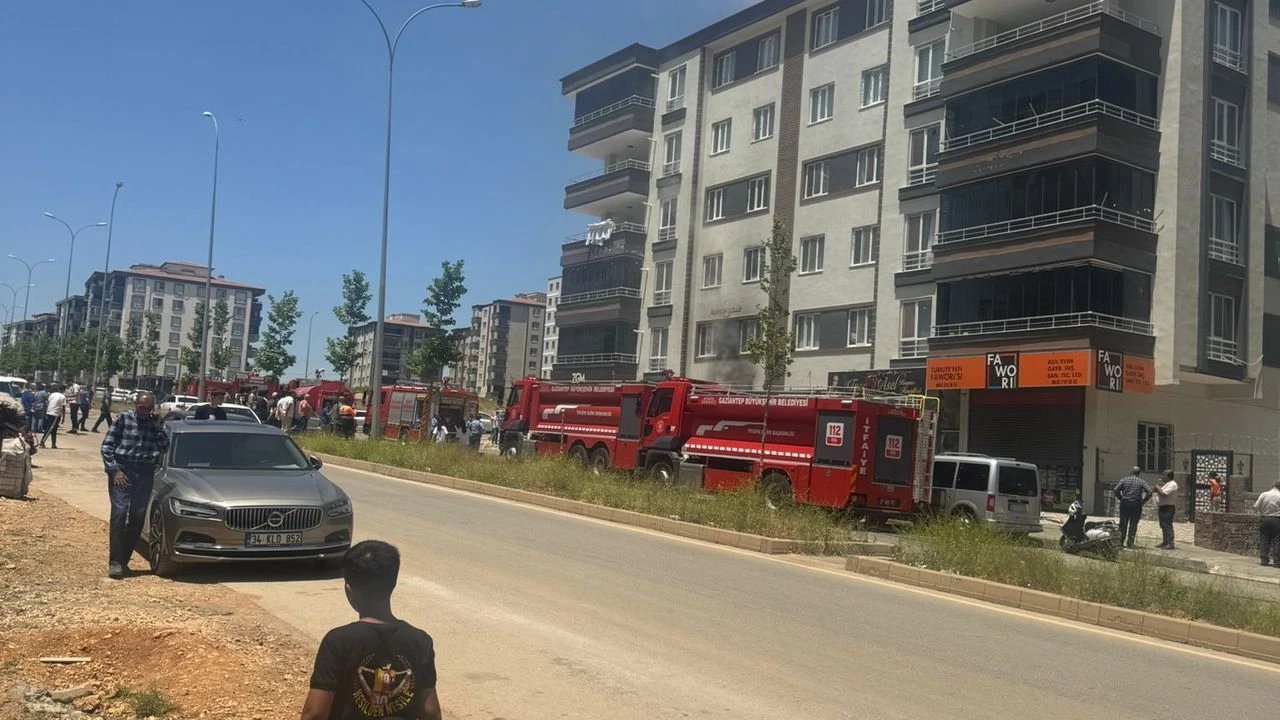 Gaziantep’te marangoz dükkanında yangın
