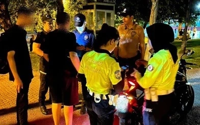 Gaziantep’te Park Denetimlerinde 17 Aranan Şahıs Yakalandı: 2 Milyon TL’nin Üzerinde Ceza Kesildi