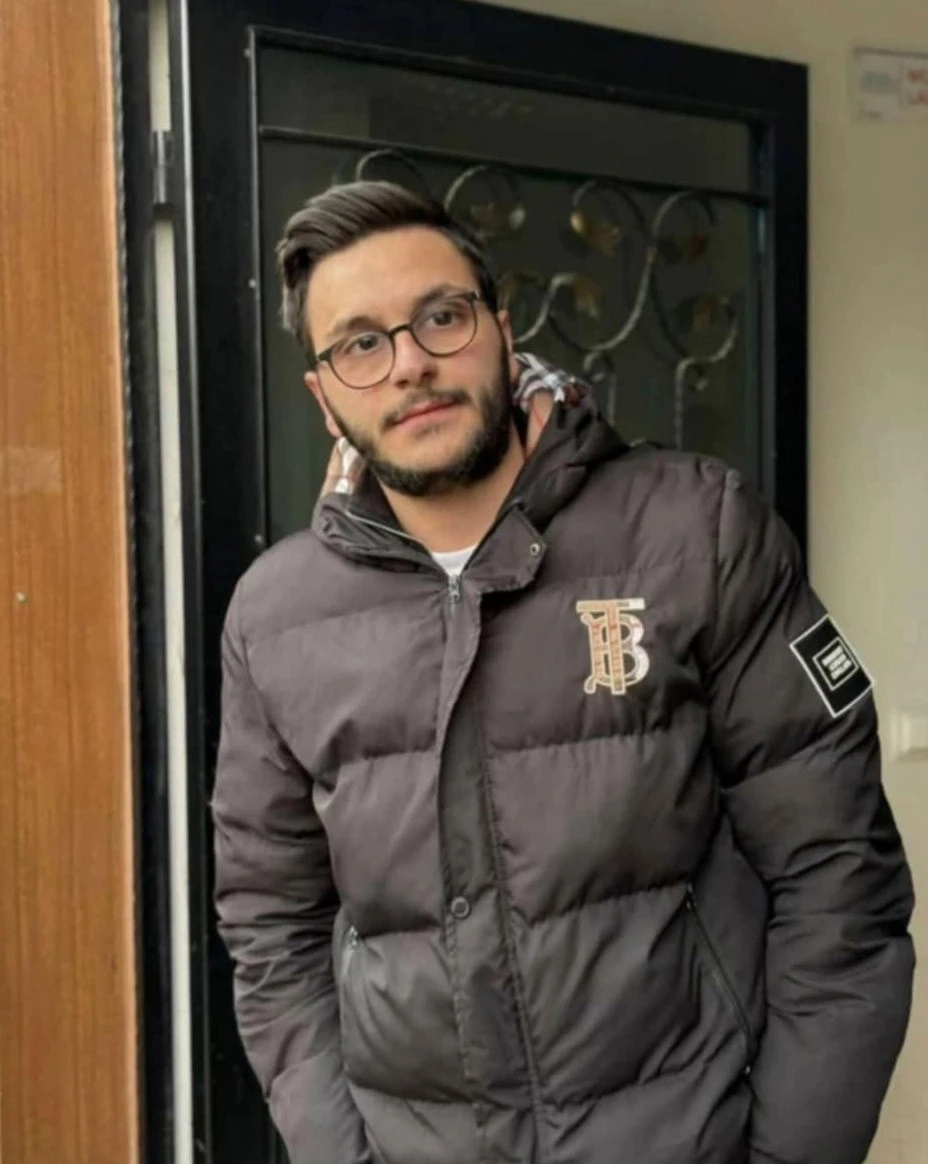 Gaziantep’te Yardım Etmek İsteyen Genç, Araç Çarpması Sonucu Hayatını Kaybetti