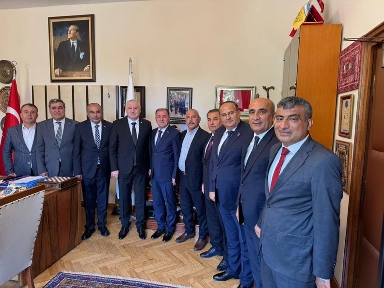 Gaziantep’ten TBMM İdari Amiri ve MHP Milletvekili Sermet Atay’a Ziyaret