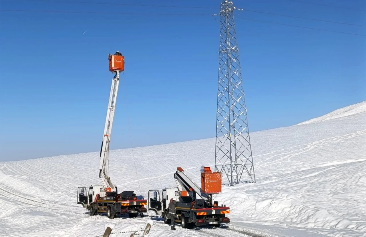 G&uuml;neydoğu Son 50 Yılın En Sert Kışında Enerjisiz Kalmadı: