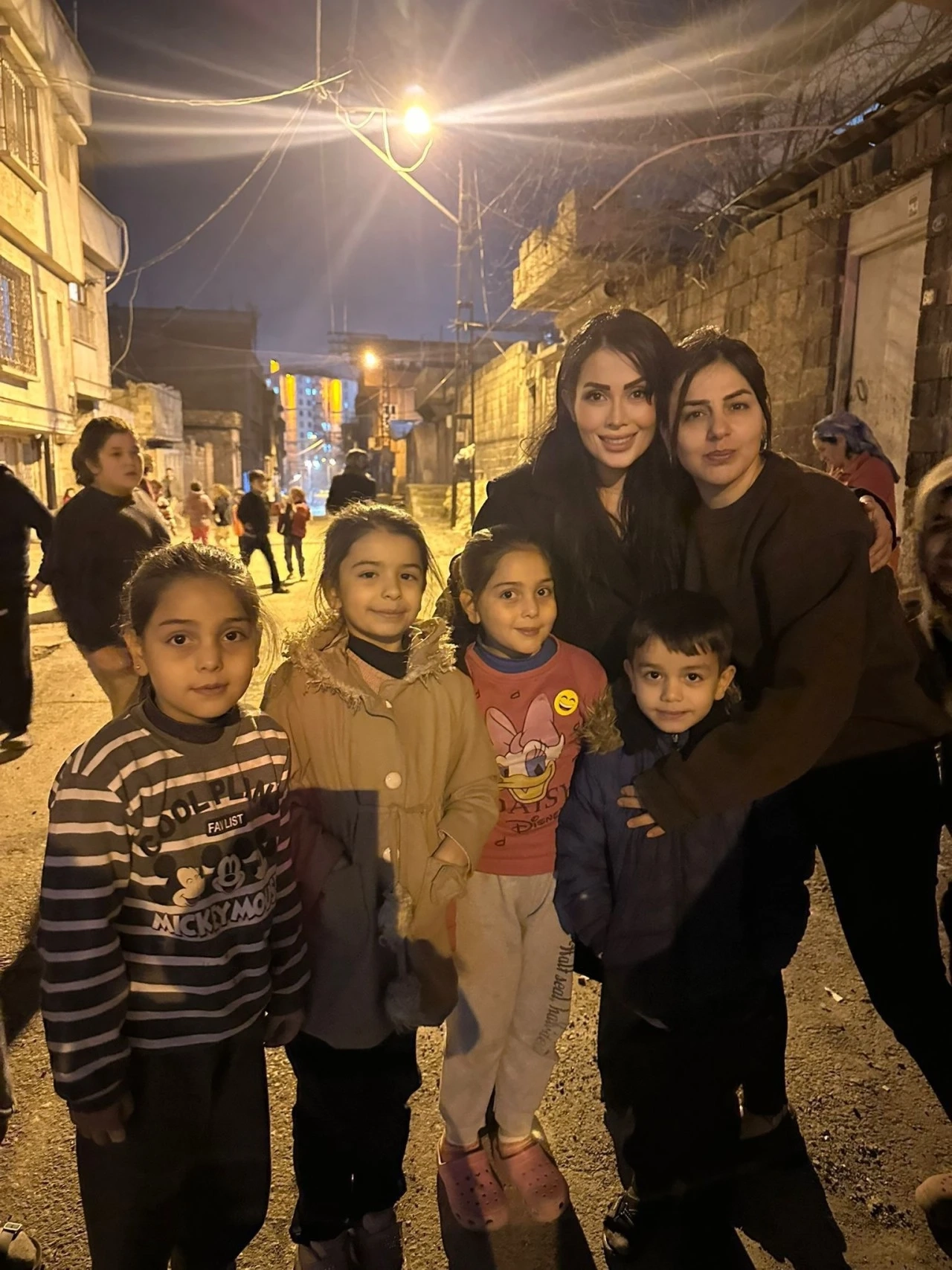 Hayırsever Eğitimcilerden Mira&ccedil; Kandili&rsquo;nde Anlamlı Yardım