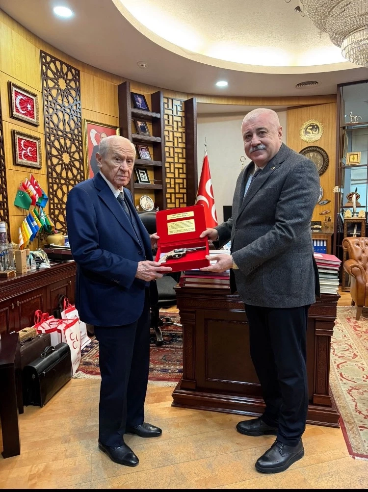 Lider Devlet Bah&ccedil;eli&rsquo;den Kararlı Mesajlar: TBMM Meclis İdari Amiri Sermet Atay&rsquo;dan Ter&ouml;rs&uuml;z T&uuml;rkiye ve Milli Birlik Vurgusu