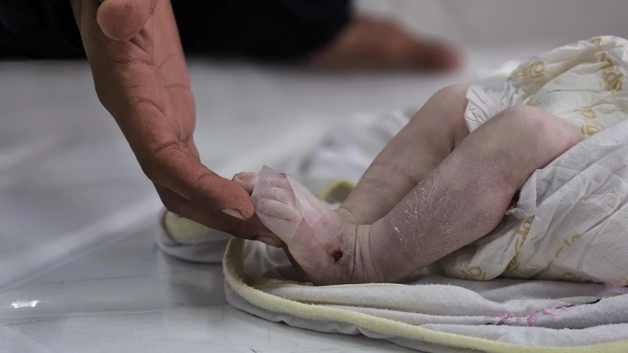 Bir Haftalık Bebeğini Kaybeden Baba İhmal İddiasıyla Şikâyetçi Oldu