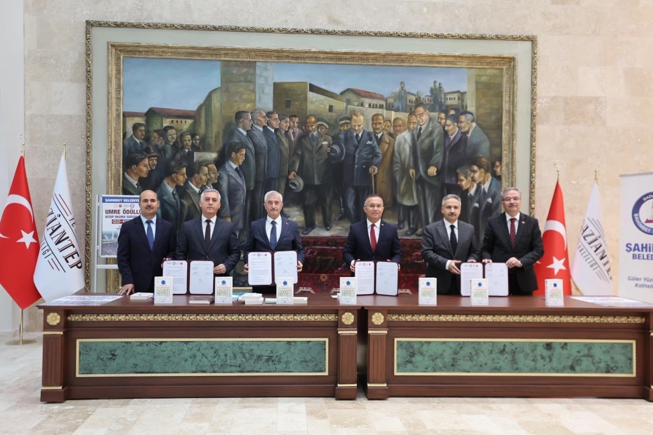 Şahinbey Belediyesi 163 &Ouml;ğrenciyi Daha Umreye G&ouml;nderecek