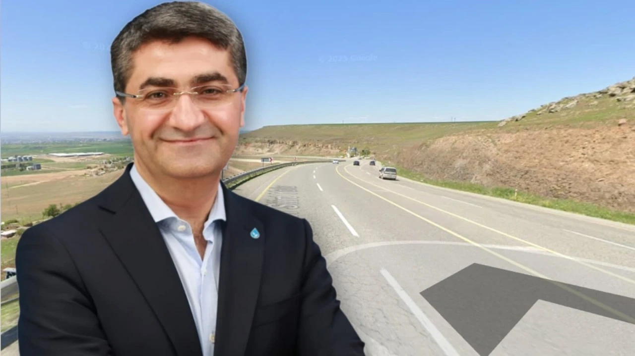 Siirt'e Gelen DEVA Partili Mehmet Emin Ekmen'den Ulaştırma Bakanı Uraloğlu'na 