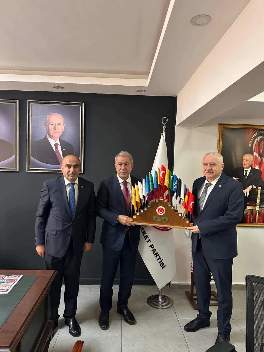 TBMM İdare Amiri Sermet Atay ve Hulusi Akar’dan MHP Gaziantep İl Başkanlığı’na Ziyaret