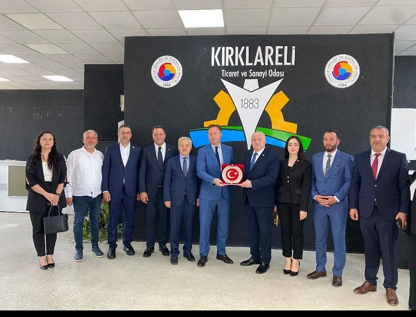 TBMM Meclis İdari Amiri Sermet Atay Bayburt ve Kırklareli’nde Terörsüz Türkiye İstanbul Bölge Toplantısı Davetinde