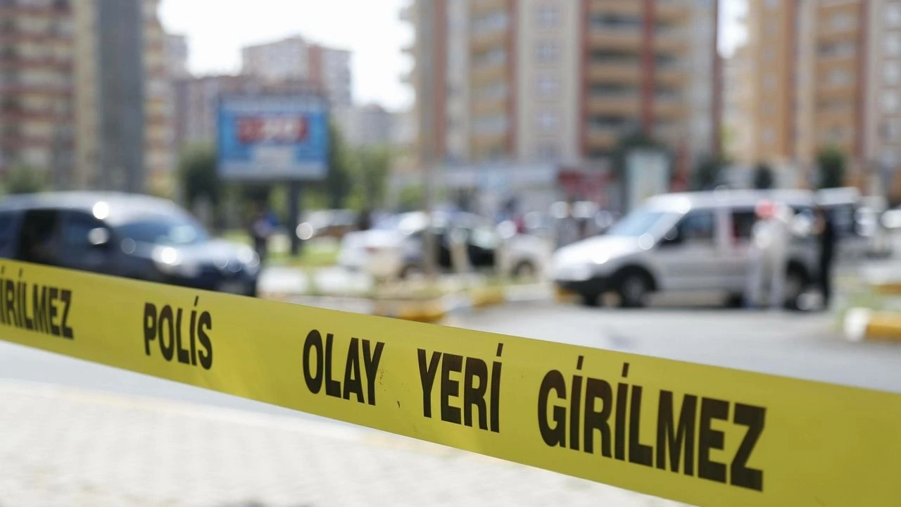 Ünlü Dondurmacıya Saldıranlar Polisten Kaçamadı
