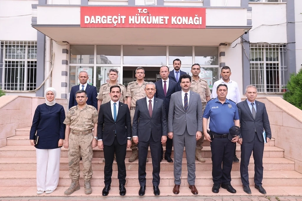 Vali Akkoyun’dan Dargeçit’e Güvenlik, Esnaf ve Kırsal Mahalle Ziyareti