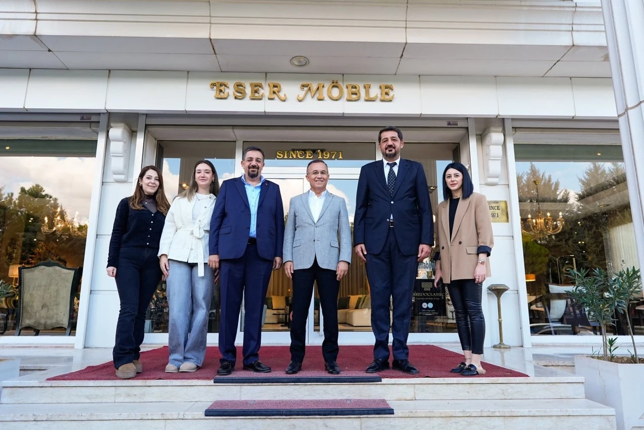 Vali Çeber’den Eser Mobilya’ya ürünlerine tam not