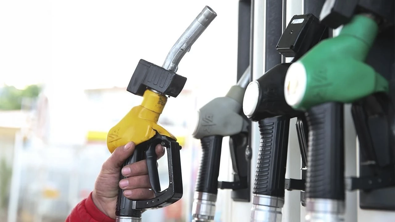 Yarından itibaren geçerli olacak: Benzine zam kapıda!