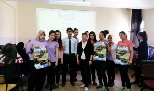 Gençlik Kampları tanıtımı yapılıyor