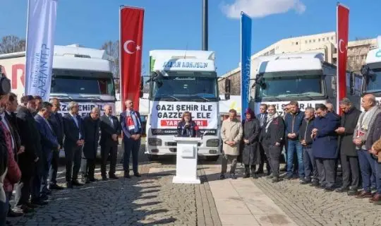 GAZİANTEP BÜYÜKŞEHİR KATKISI VE KOORDİNASYONUNDA HAZIRLANAN 5 TIRDAN OLUŞAN İNSANİ YARDIM FİLOSU GAZZE İÇİN YOLA ÇIKTI!