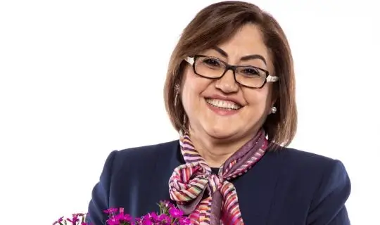 ŞAHİN: &#147;BİR İNSANIN EN DERİNİNE İŞLEYEN NAKIŞTIR, ANNE!&#148;