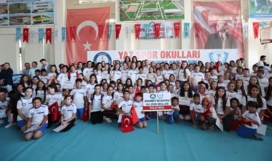 Yaz spor okullarından 4.565 öğrenci mezun oldu