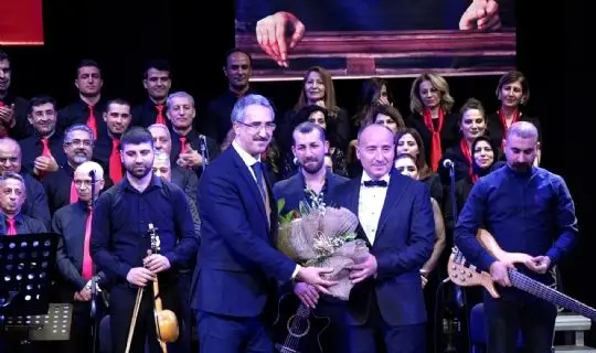  B&Uuml;Y&Uuml;KŞEHİR T&Uuml;RK HALK M&Uuml;ZİĞİ KOROSU Y&Ouml;RESEL T&Uuml;RK&Uuml;LERİ SESLENDİRDİ