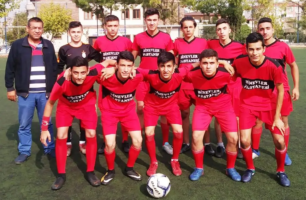 CUMHURİYET TURNUVASI DEVAM EDİYOR 