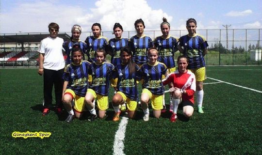 Güneykentspor bayan futbol takımı hazırlık maçı oynayacak