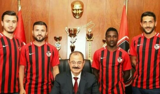 GAZİŞEHİR’DE RESMİ SÖZLEŞMELERE İMZALAR ATILDI