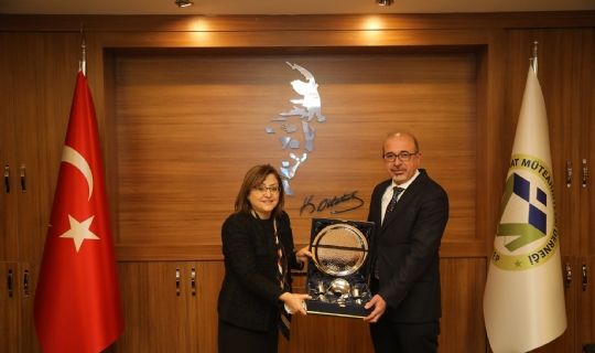 BAŞKAN ŞAHİN&#146;DEN İNŞAAT SEKTÖRÜNE İNDİRİM MÜJDESİ!