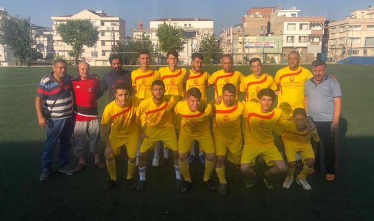 AYINTAPSPOR  ESENSPOR İLE OYNUYOR