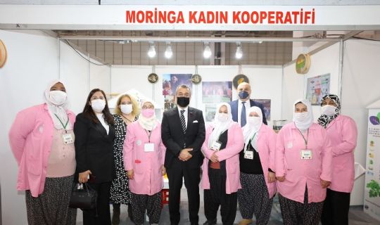 KADINLARIN EĞİTİMLİ VE DONANIMLI OLMASI GEREKİYOR