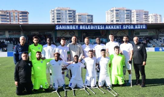 ŞAHİNBEY AMPUTE EMİN ADIMLARLA YOLA DEVAM DEDİ 8-0   