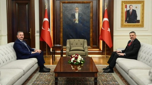 Abdulhamit G&uuml;l&rsquo;den Yeni Bakanlara Tebrik Ziyareti