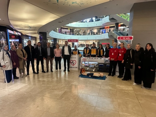 Acil Sağlık Hizmetleri Haftasında Gazianteplilere Uygulamalı Eğitim