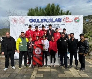 Adil Sani Konukoğlu Spor Lisesi T&uuml;rkiye Kros Şampiyonası&rsquo;nda Zirvede