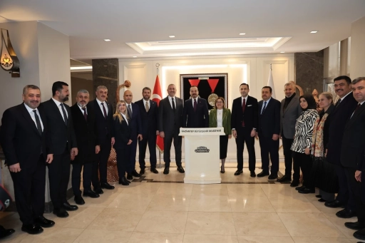 AK Parti Genel Başkan Yardımcısı K&uuml;rşad Zorlu&rsquo;dan Başkan Fatma Şahin&rsquo;e Ziyaret